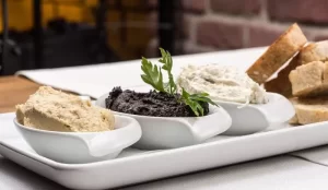 Epicerie fine vers Mandelieu (06) -tartinables provençaux pour apéritifs et entrées