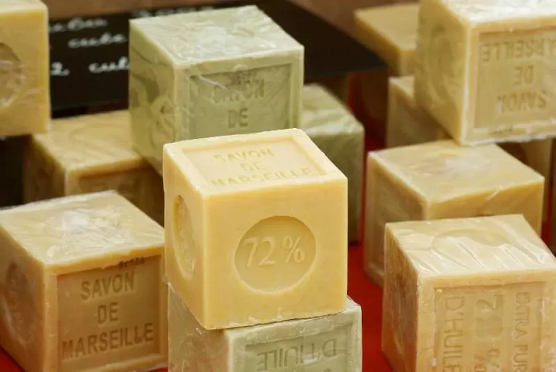 Vente de savons provençaux dans notre épicerie fine vers Vallauris (06)